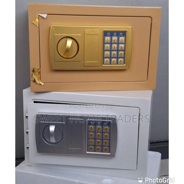 Proof Safe Box - main view