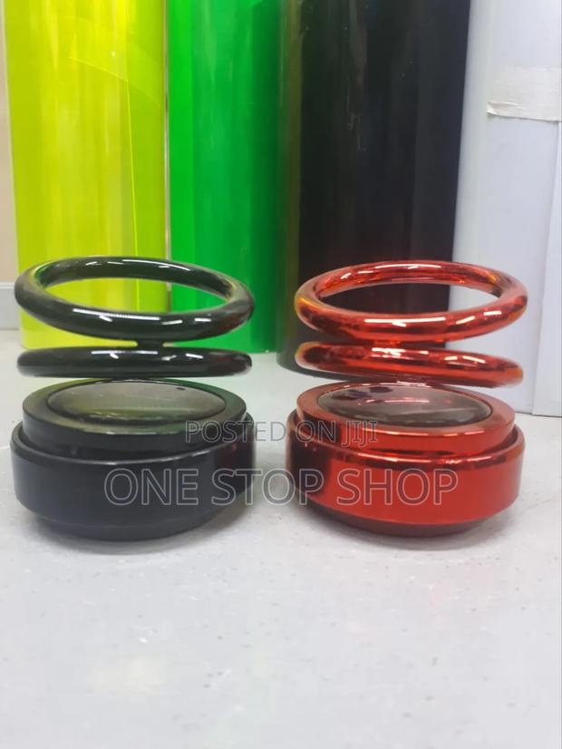 Ring Solar Rotating Dashboard Air Freshner - main view