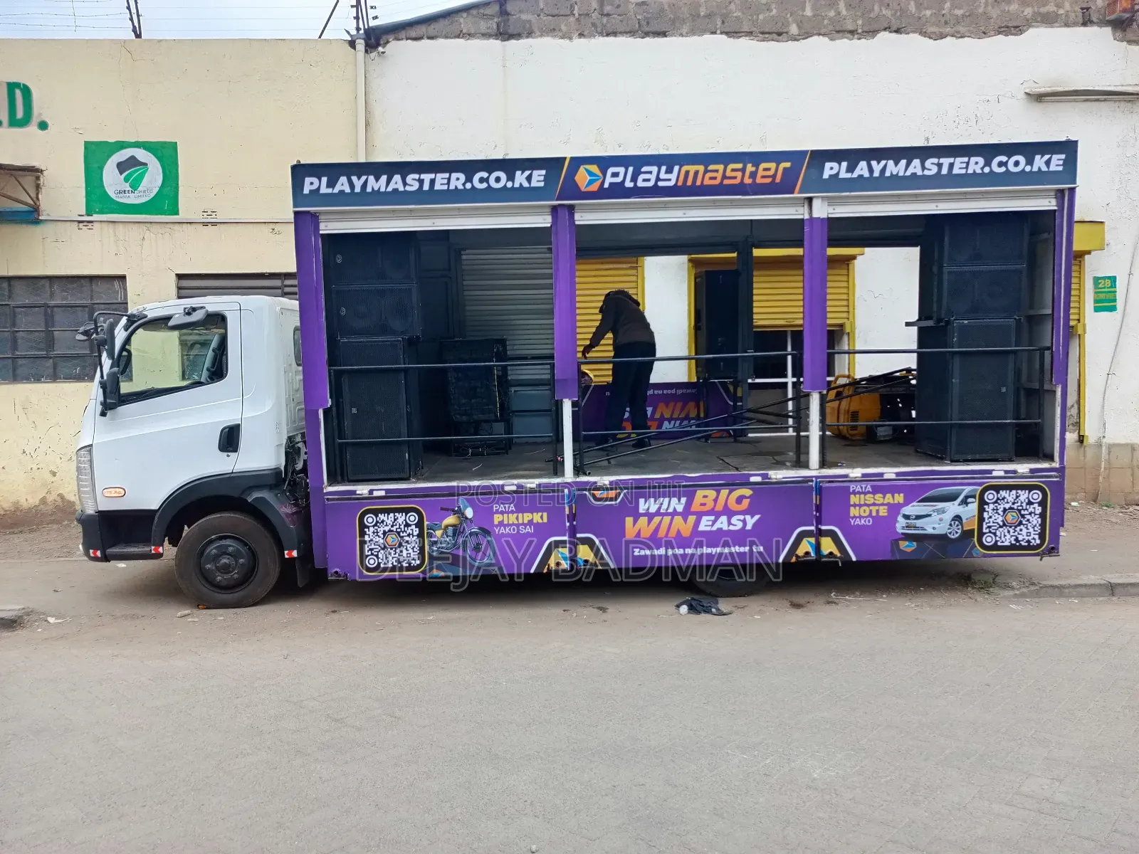 Roadshow Trucks for Hire
