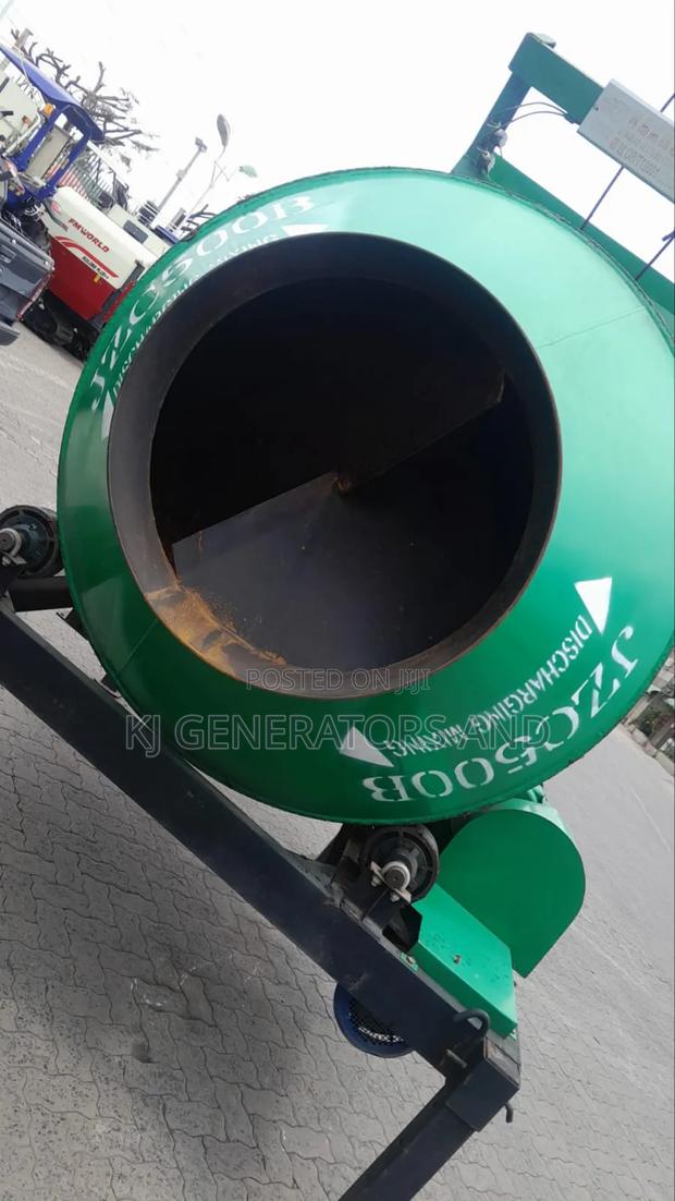 Electric Self Loading Concrete Mixer - thumbnail 2