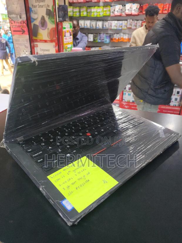 Laptop Lenovo ThinkPad X270 8GB Intel Core I5 SSD 256GB - main view