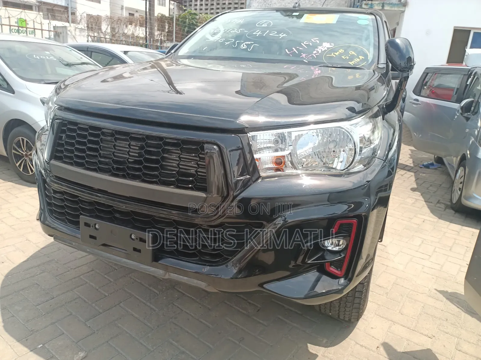 Toyota Hilux 2019 Black