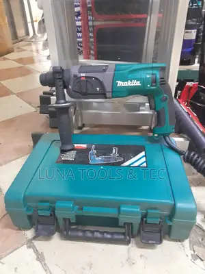 Makita Powerful Rotary Hammer 800w 24mm Chuck Size,Drill Bit