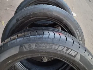 235/55r19 Michelin