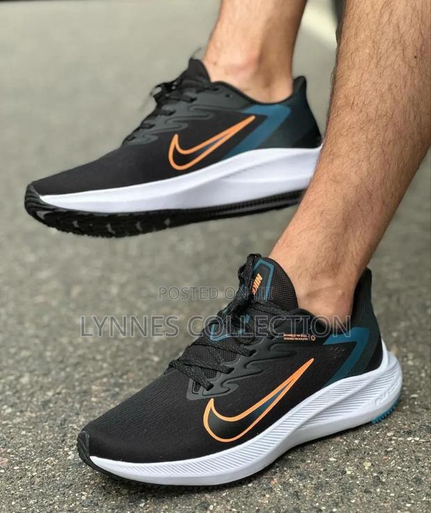 Nike Zoom Sneakers - thumbnail 3