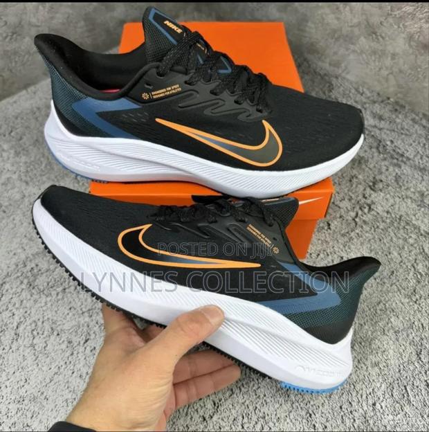 Nike Zoom Sneakers - thumbnail 7