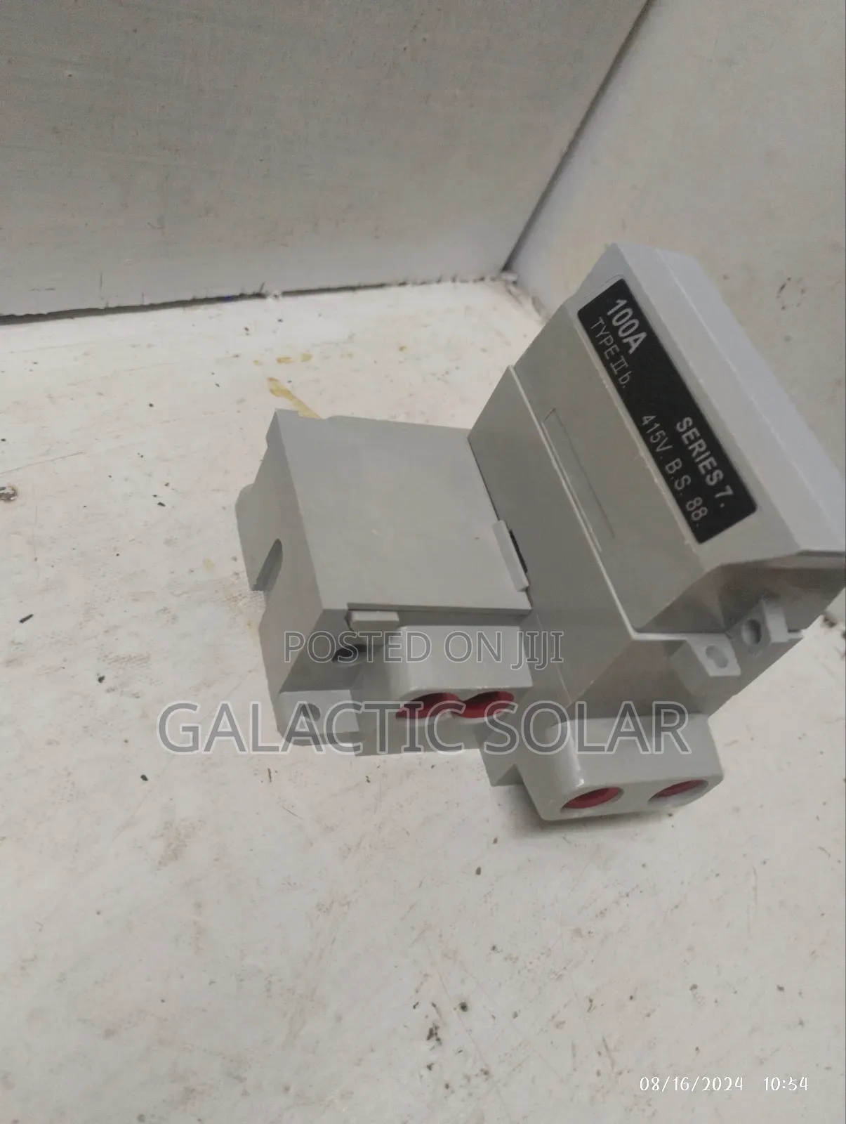Double Cut Out 100a