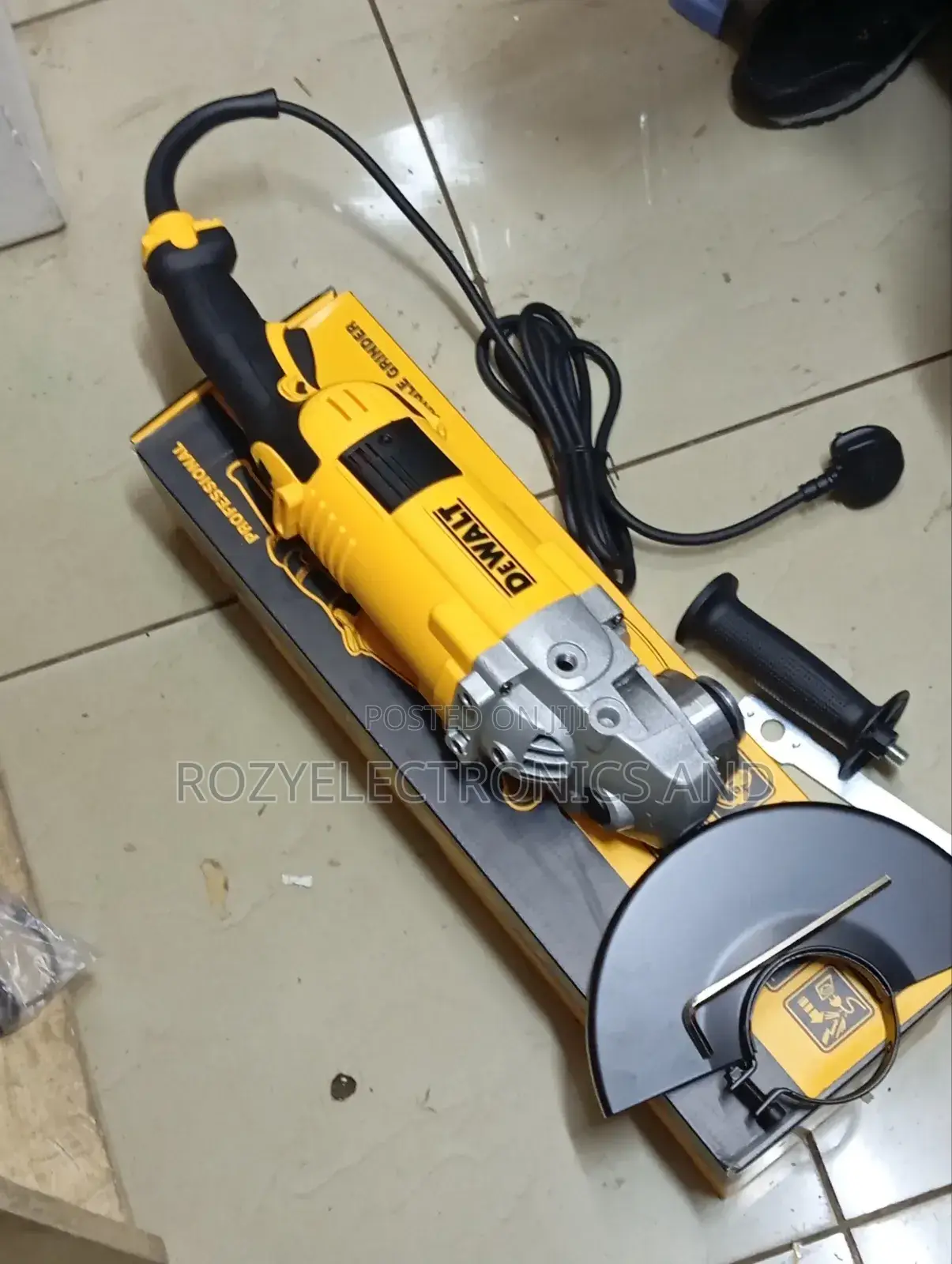 Dewalt Grinder 9inches Machine