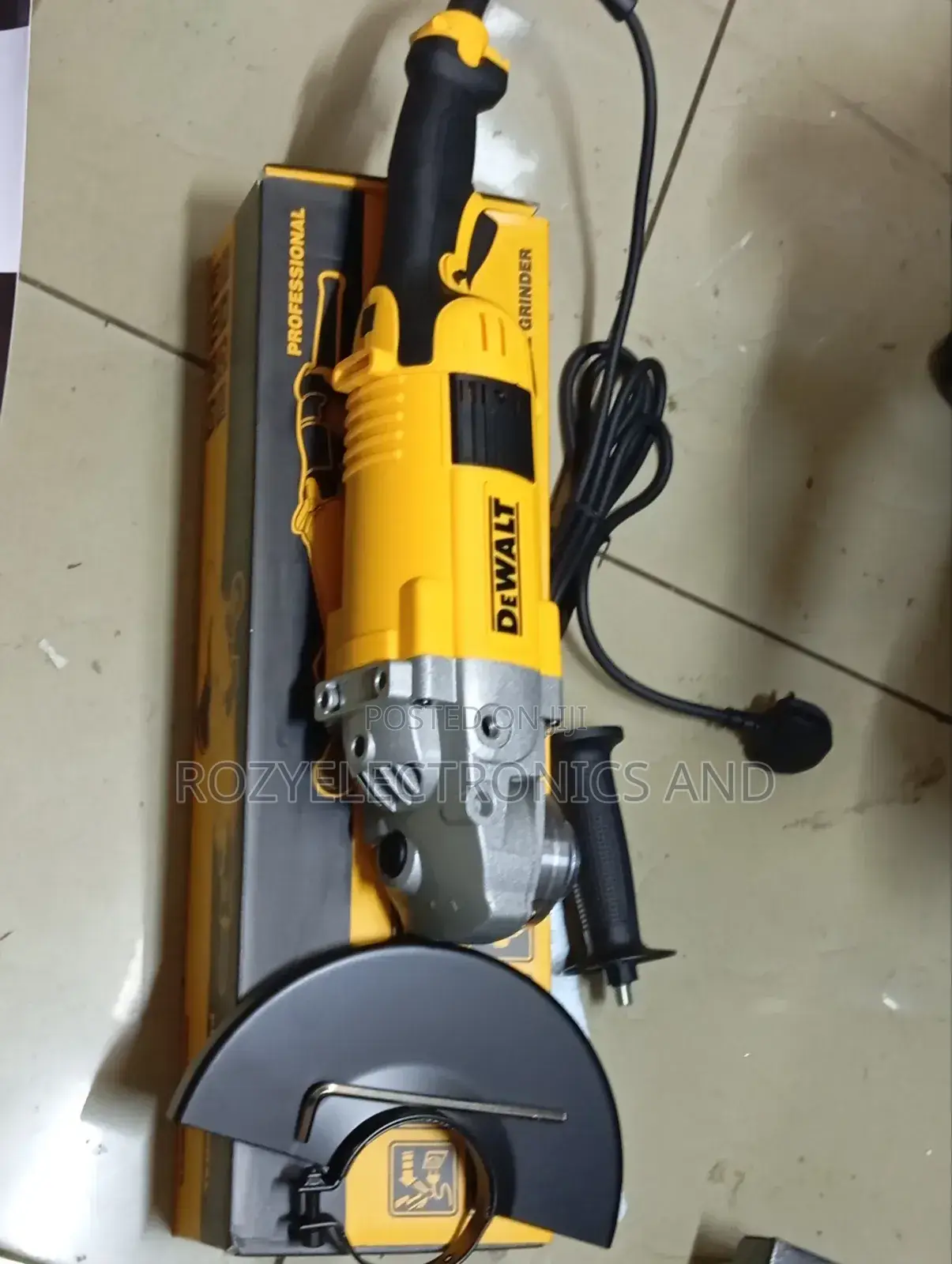 Dewalt Grinder 9inches Machine