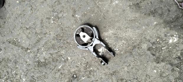 Mazda Demio New Model Gearbox Mountain - thumbnail 2