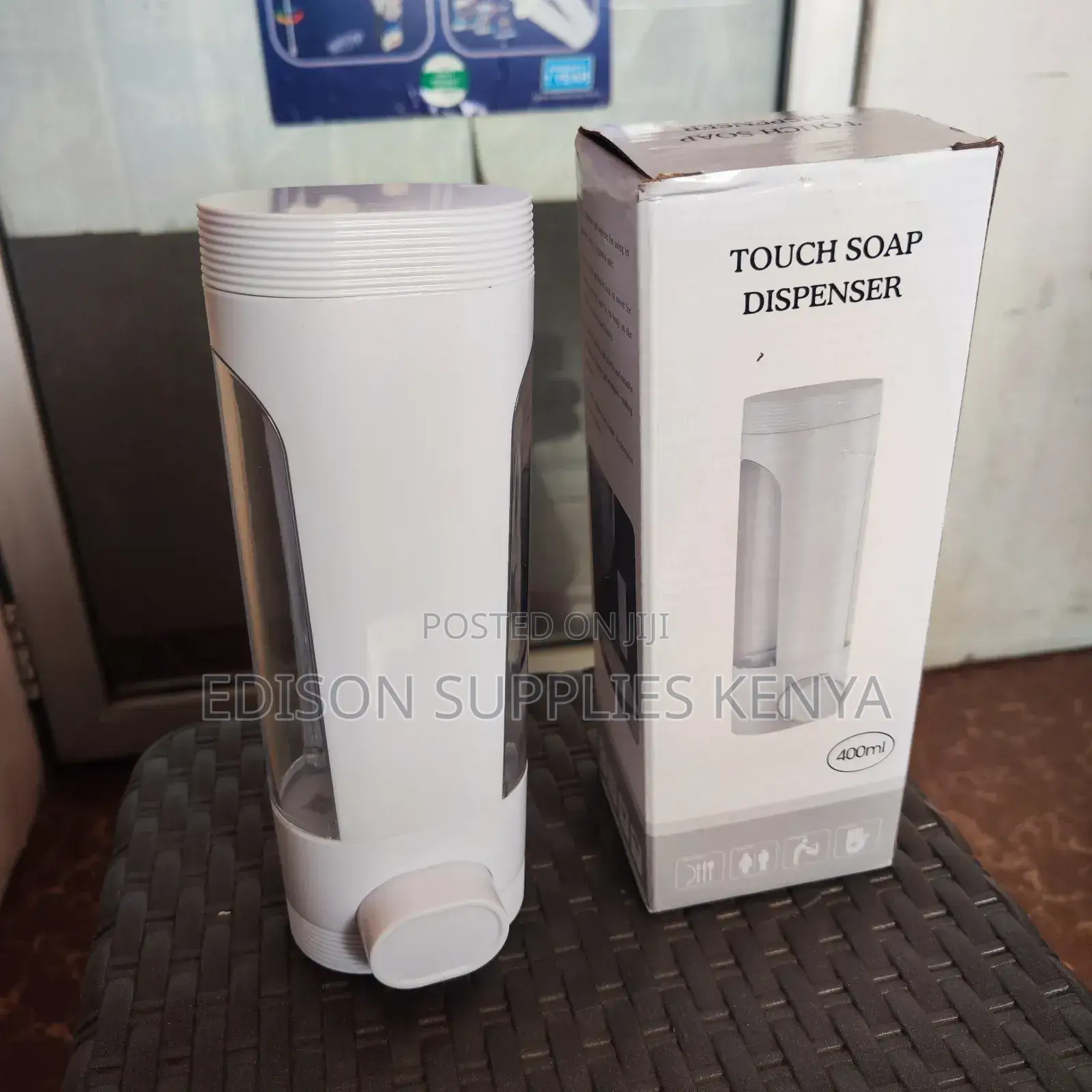 Liquid Soap Dispenser Wall Mounted 400ml BLACK / WHITE