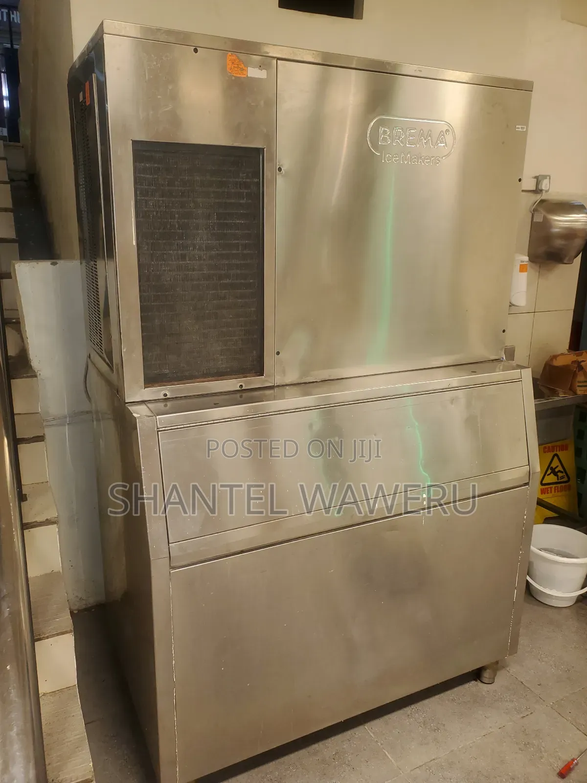Commercial Ice Maker