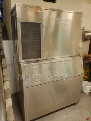 Commercial Ice Maker