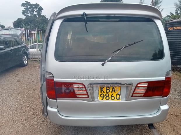 Toyota Regius 2000 Silver - thumbnail 10