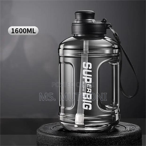 1600ml Water Bottle With Flip Lid - main view