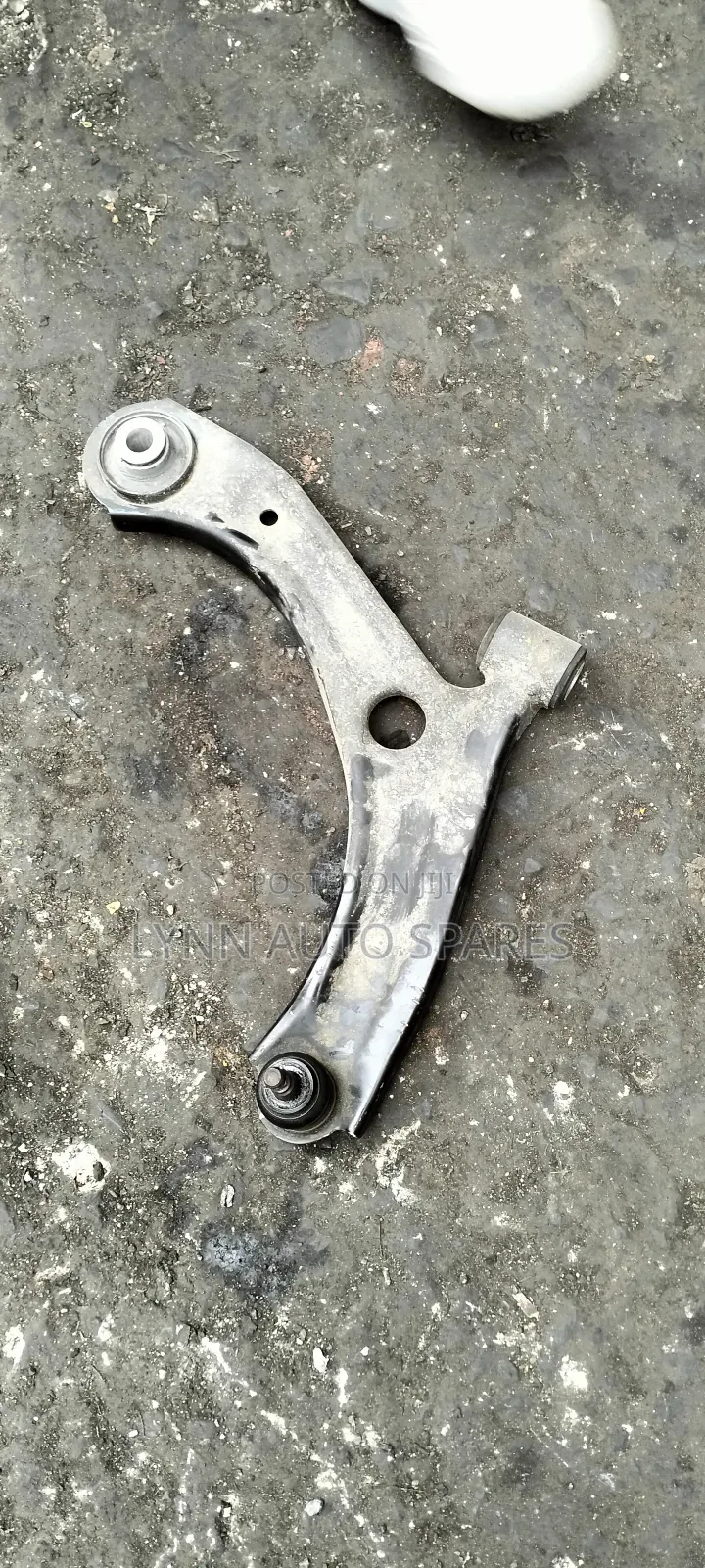 Suzuki Alto New Shape Control Arm