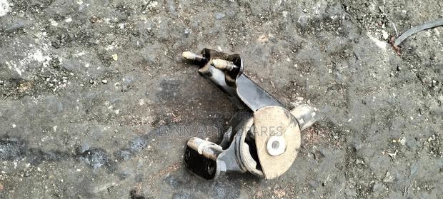 Toyota Vanguard Suspension Mountain - thumbnail 2