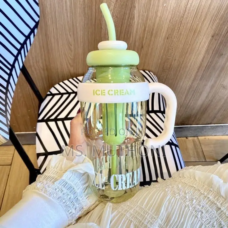 1200ml Cute Water Bottle With Straw