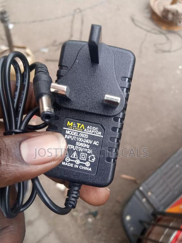 Replacement 9V 2A AC-DC Adaptor Power Supply