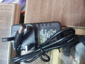 Power Adapter, AC 100-240v Input to 9V DC 2A