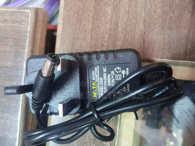 Power Adapter, AC 100-240v Input to 9V DC 2A