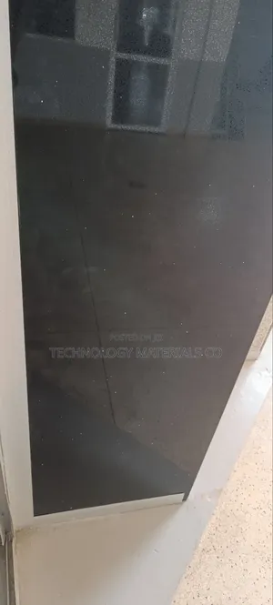 Black Quartz (2.4M * 0.62M * 18mm)