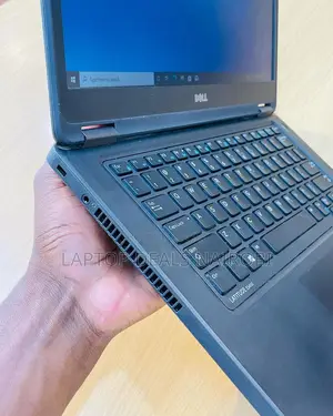 Laptop Dell Latitude 5450 8GB Intel Core I5 SSD 256GB
