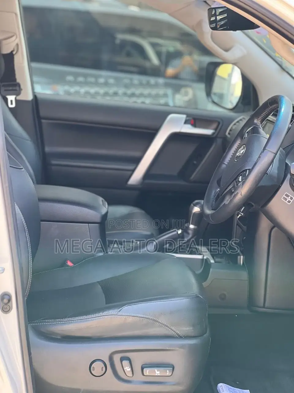 Toyota Land Cruiser Prado 2018 White