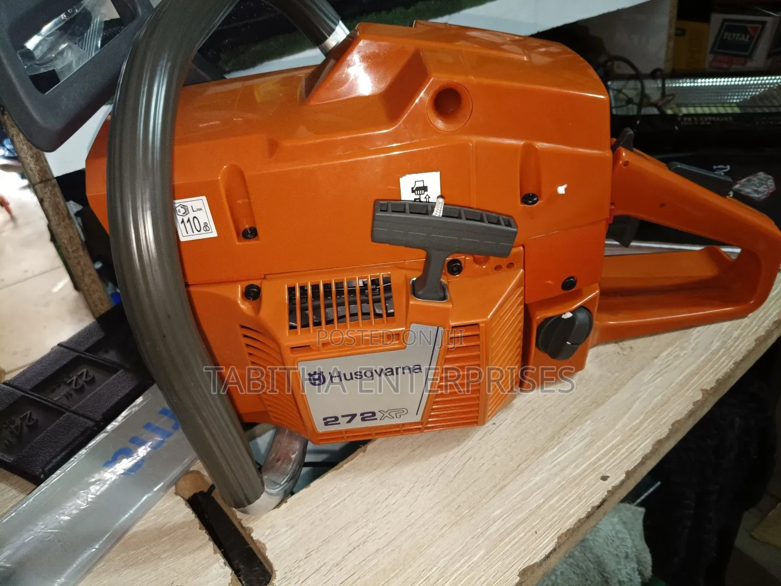 Husqvarna 272xp Chainsaw