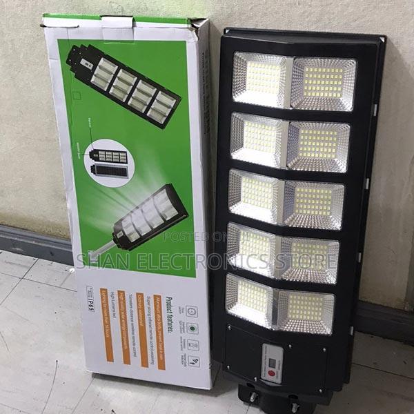 Solar Street Light Brand New 300W Watts Super Bright Quality