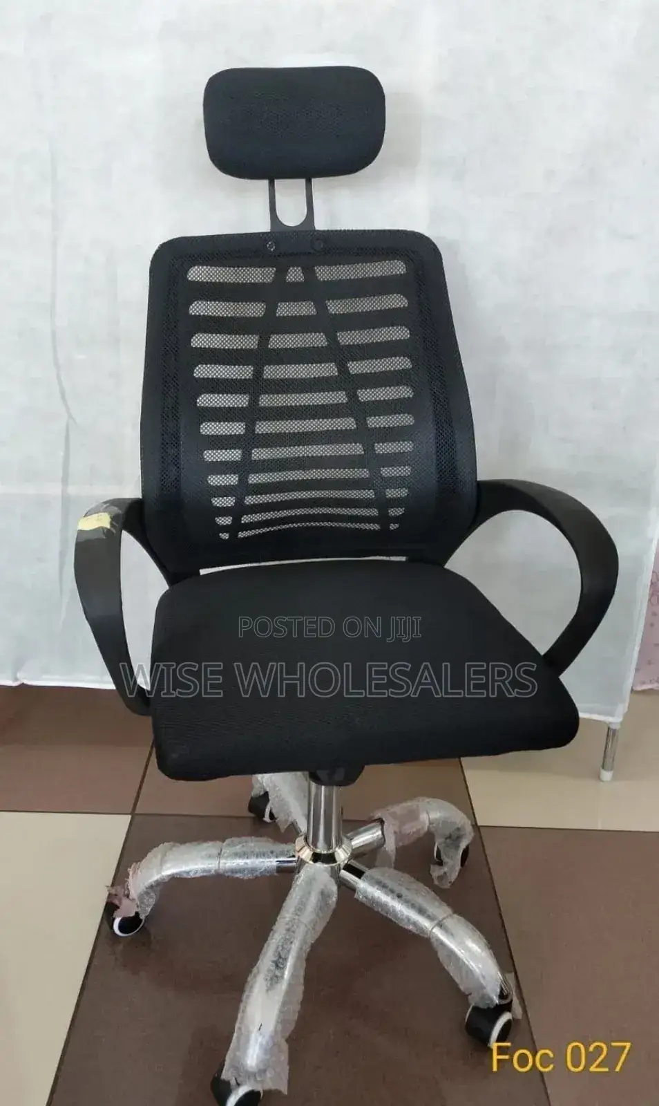 * Secretarial Mesh Office Chair With Headrest* 