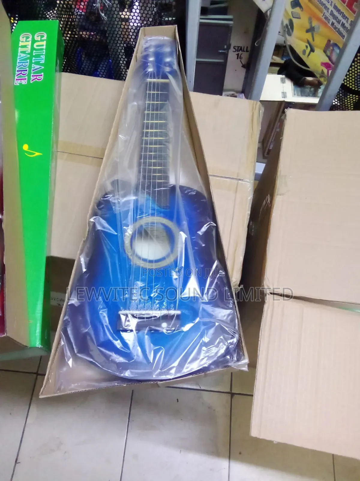 Baby Guitar Blue