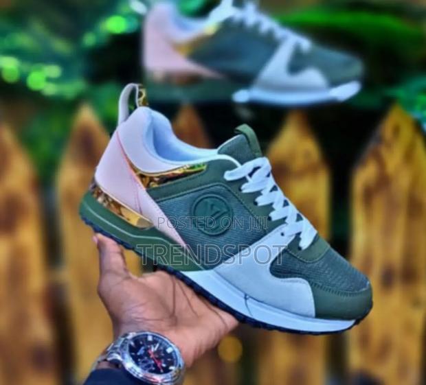 Ladies Lv Sneakers Sizes 37-42 - thumbnail 3