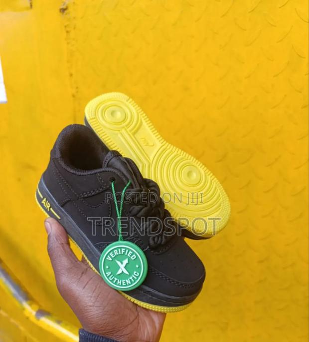 Kids Af1 Suede Chunky
Sizes 25-36
2000/= - main view