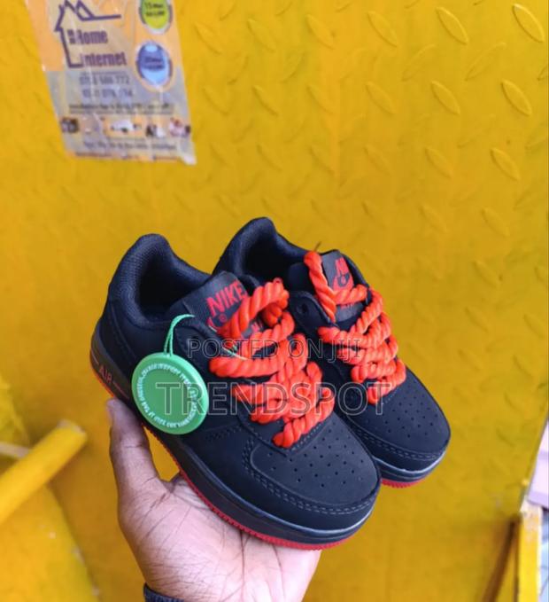 Kids Af1 Suede Chunky
Sizes 25-36
2000/= - main view