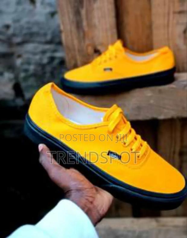 Vans Restocked 
Sizes 36-45 - main view