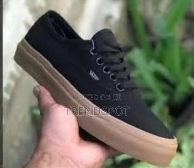 Vans Restocked Sizes 36-45 - main view