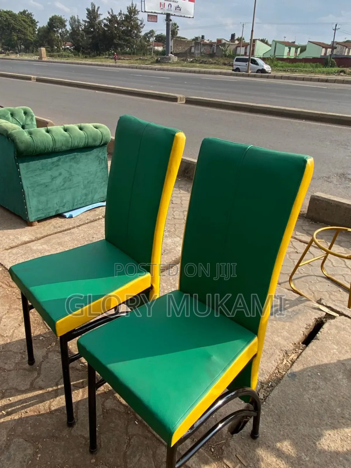 Restaurants and Bar Executive Chairs