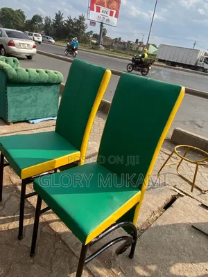 Restaurants and Bar Executive Chairs