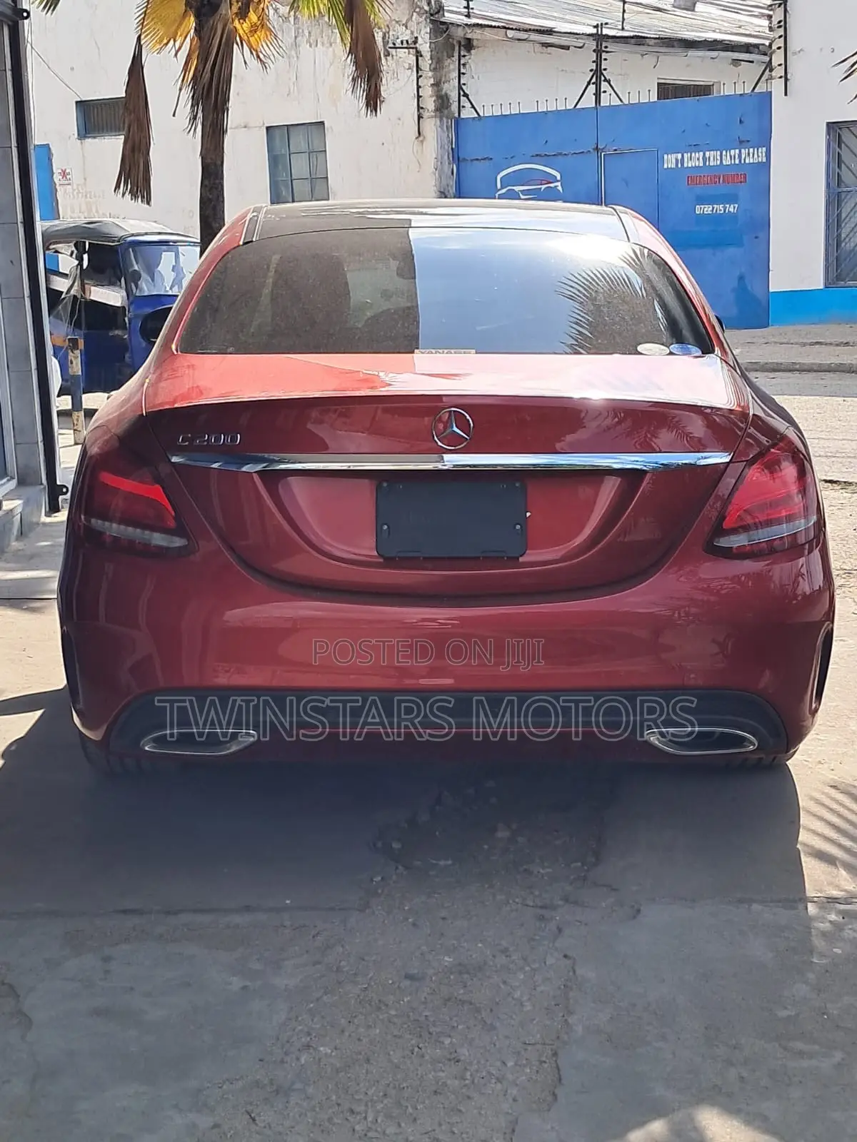 Mercedes-Benz C200 2017 Red