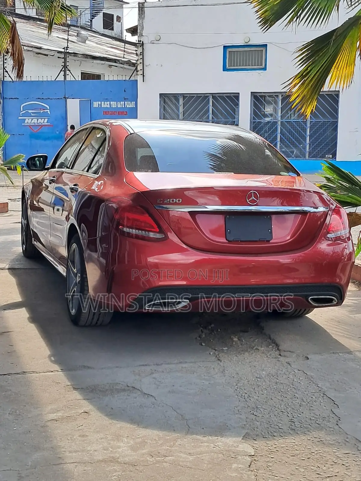 Mercedes-Benz C200 2017 Red
