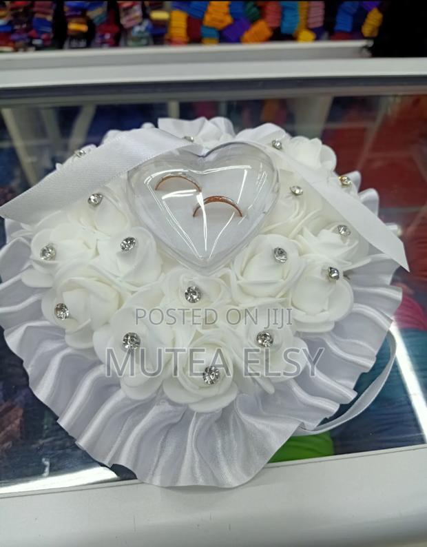 White Medium Size Ring Boxes - thumbnail 3