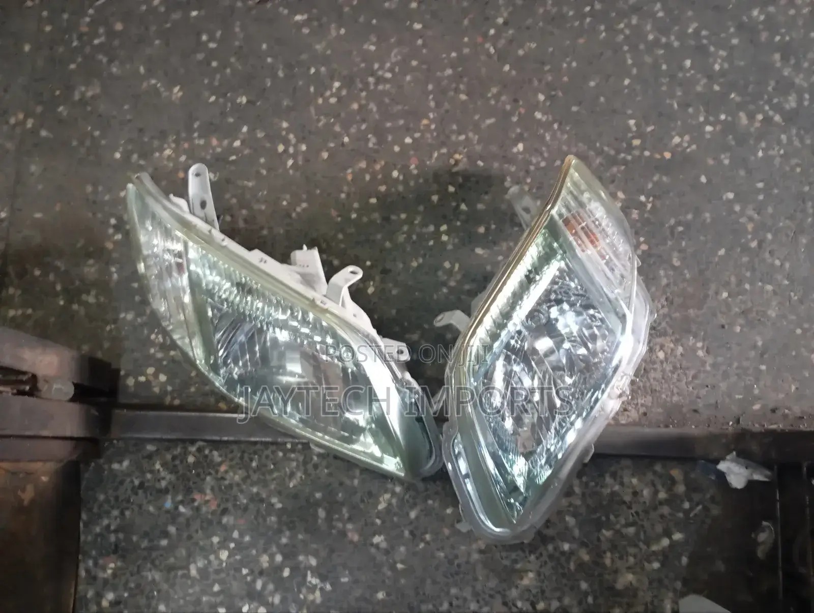 Fielder 2007 Non Xenon Headlight