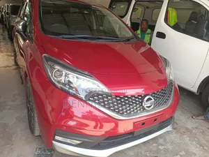 Nissan Note 2018 Red