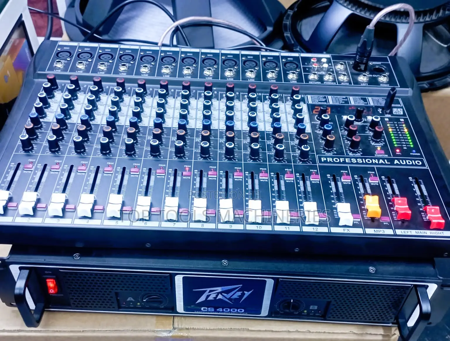 Peavey Amplifier Cs4000