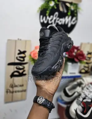 D Airmax Pus 39 45 at 4200 1st Leathernow on Offer