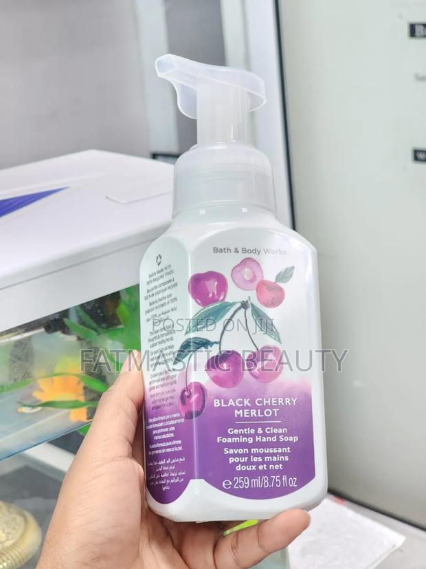 Black Cherry Handsoap - main view