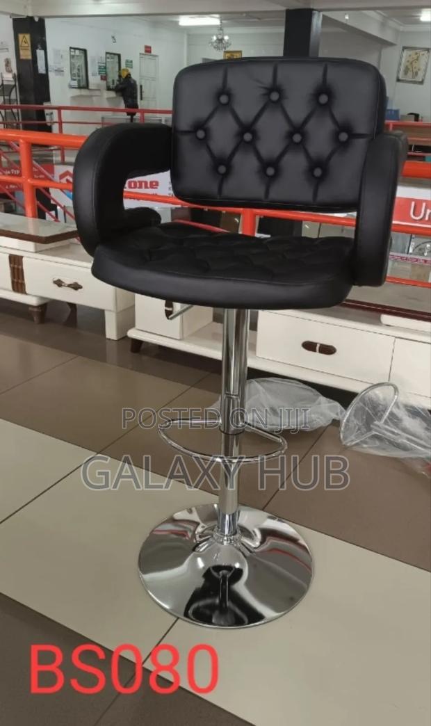 Executive Leather Bar Stool With Arm Rest