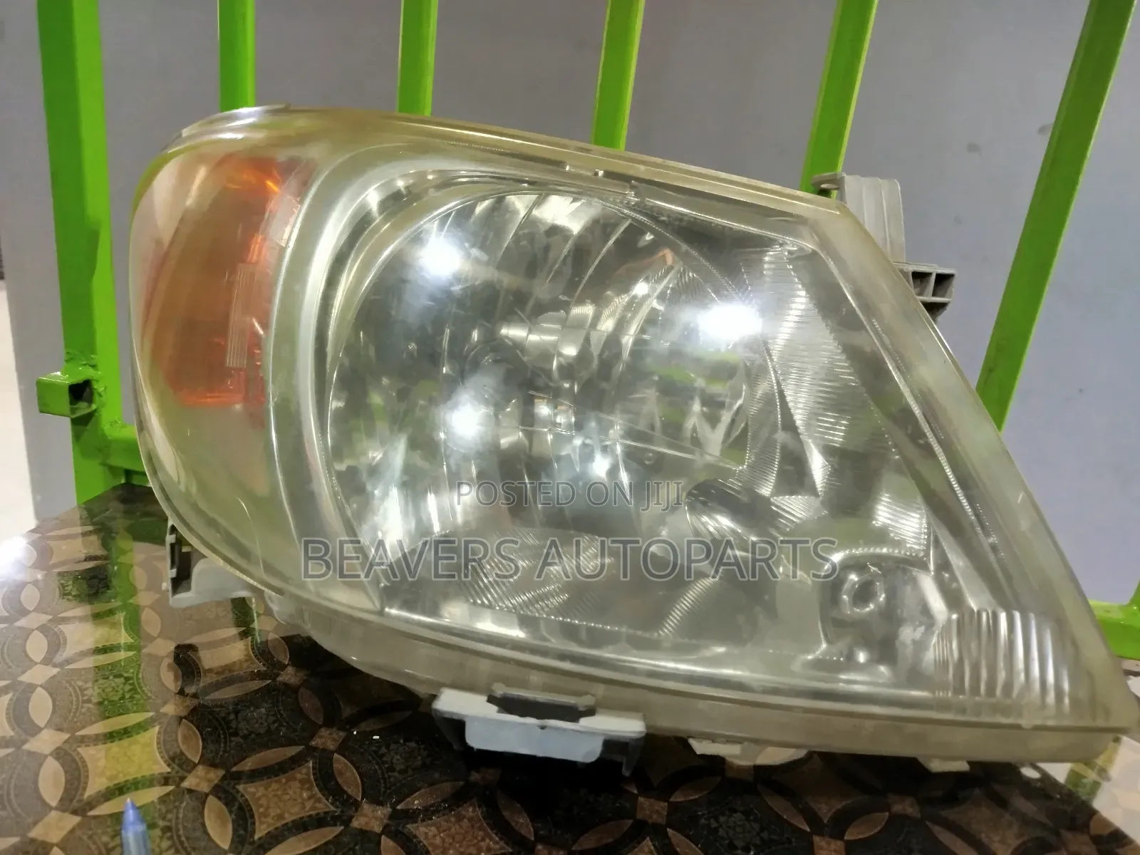 Hilux Vigo Headlights