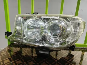 Toyota Fortuner 2007-2010 Headlight